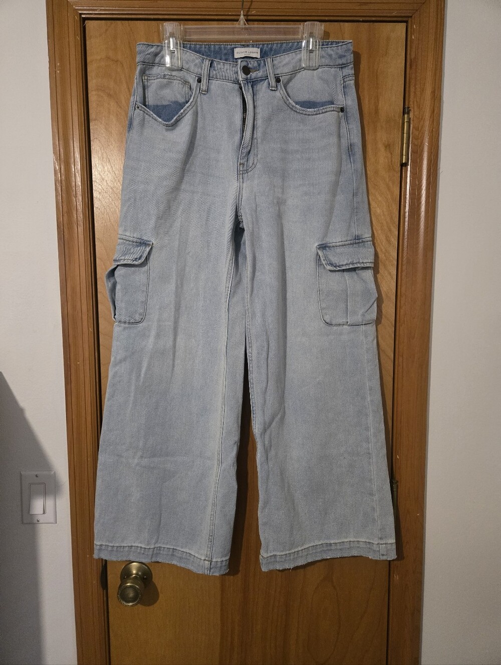 Oliver Logan Women's Light Blue Wide-Leg Cargo Jeans Size 29